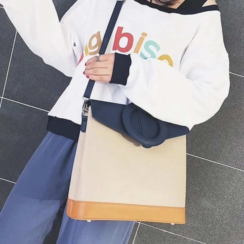 

2019 fashion new Korean version of the simple contrast color ring shoulder bag shoulders Messenger bag