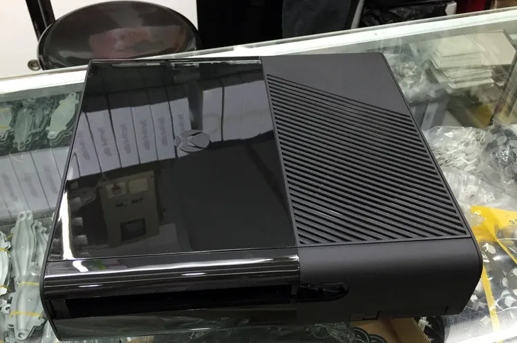 XBOX 360 E 01