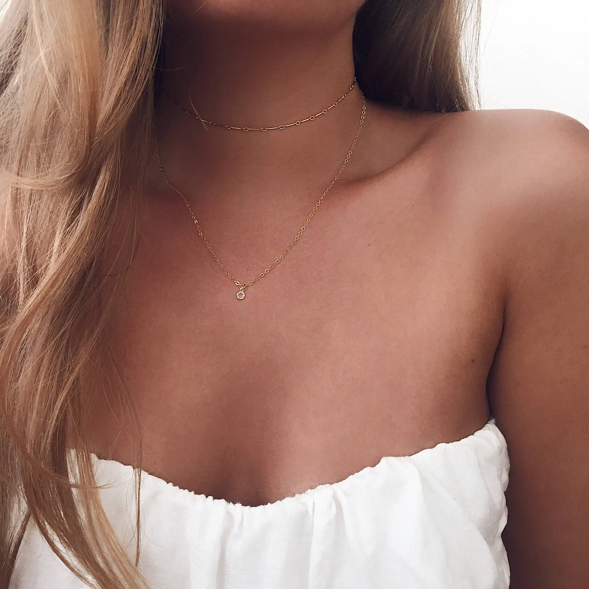 

2018 New Fashion Women Water Drop Pendant Necklace Dainty Gold Color Short Chain Choker Necklace Y Lariat Statement Collar