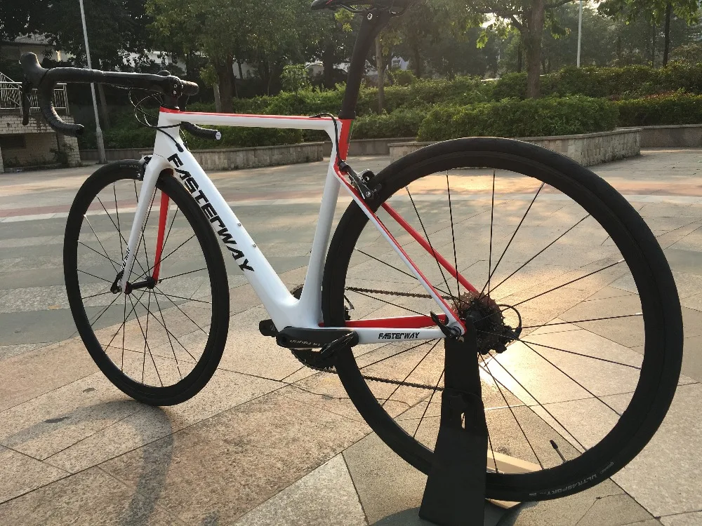 Clearance 700C carbon Road Complete Bike 22 Speed 105 5800 Groupset TAIWAN brand light blue sky FASTERWAY CLASSIC D brake 49/52/54/56/58 68 Clearance 700C carbon Road Complete Bike 22 Speed 105 5800 Groupset TAIWAN brand light blue sky FASTERWAY CLASSIC D brake 49/52/54/56/58 68