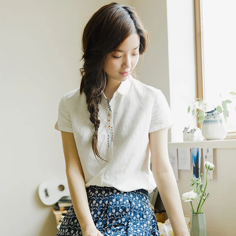

INMAN 2017 summer new literary style embroidered linen shirt blouse tops