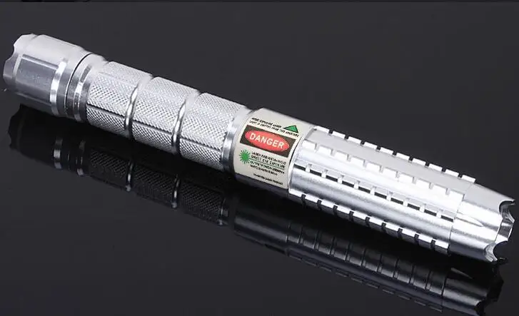 2015 the newest style Green Laser Pointer laser Pen LED light 30000mW Focus Adjustable flashlight burn match Long shot 10000m |