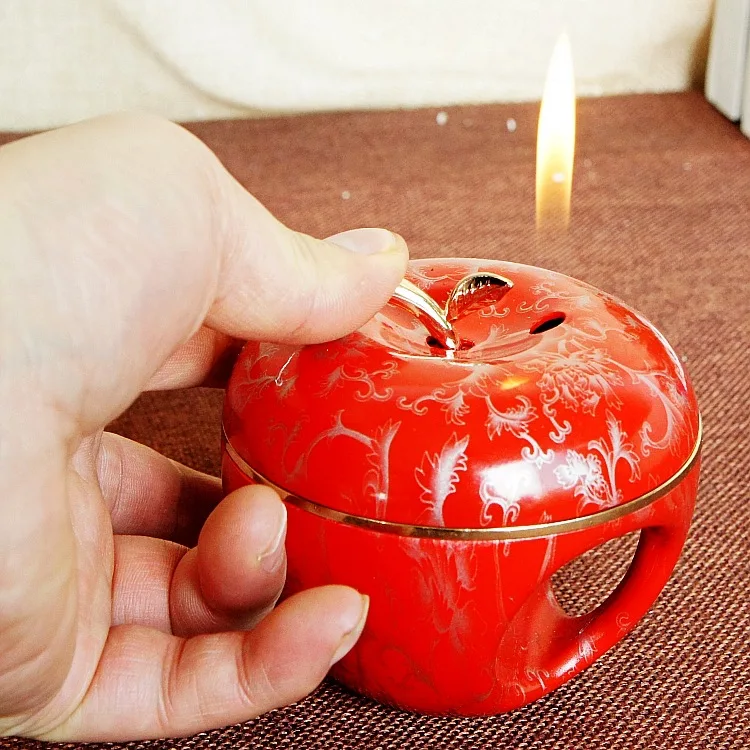 

New year new lighter with ashtray office decoration lighter,Metal ashtray and lighter,Craft gift