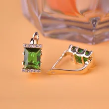 Женские квадратные серьги гвоздики Blucome из меди и циркона с D