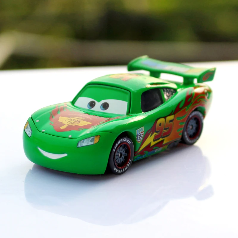 rayo mcqueen verde