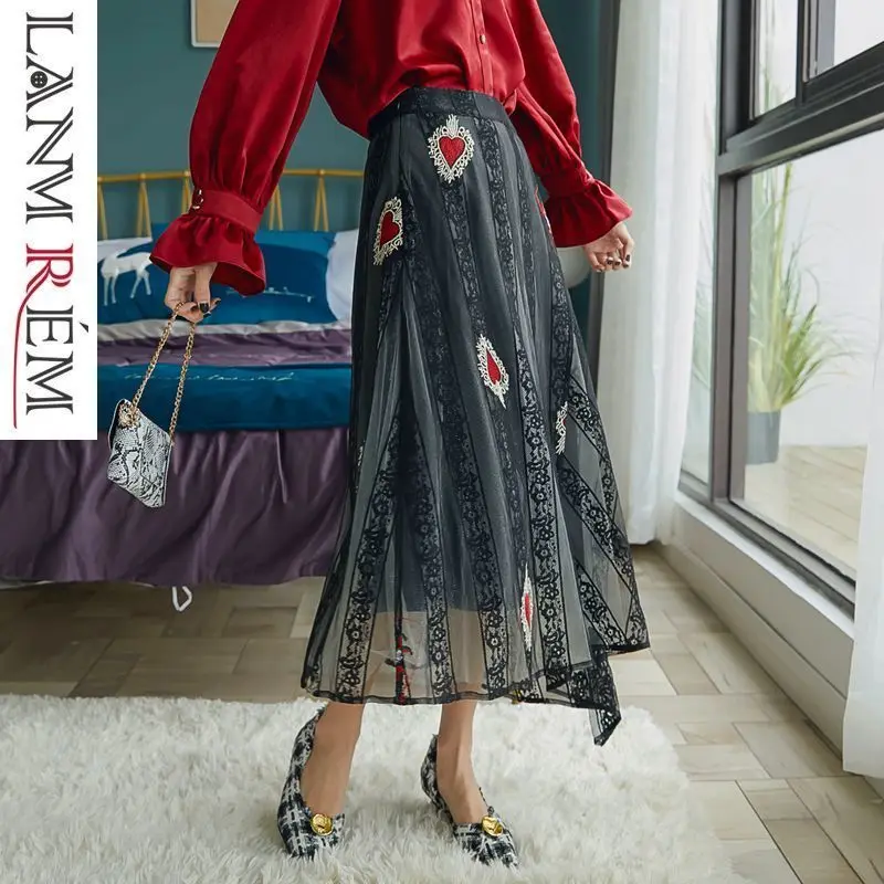 

LANMREM 2019 spring new heart shape embroidered black gauze stitching skirt fashion elastic high waist all-match bottoms YF98201
