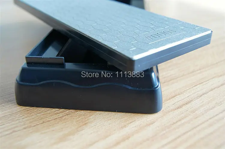200*70mm Double-Sided 400 & 1000 Grit Diamond Bench Whetstone Knife Sharpener Sharpening Stone with Plastic Base and Cover 200*70mm Double-Sided 400 & 1000 Grit Diamond Bench Whetstone Knife Sharpener Sharpening Stone with Plastic Base and Cover