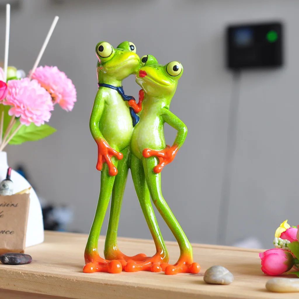 Resin Frogs Figurine Kawaii Yoga Animal Sculpture Dolls Model Ornaments Car Home Garden Decoration