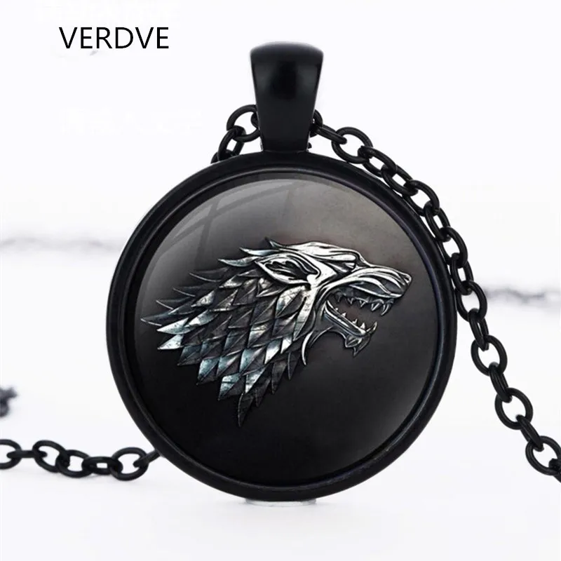2017 New 3 / Color Game Throne Necklace Pendant House Stark Black Wolf Goth Jewelry Glasses Pendant Necklace Sweater Chain Gifts