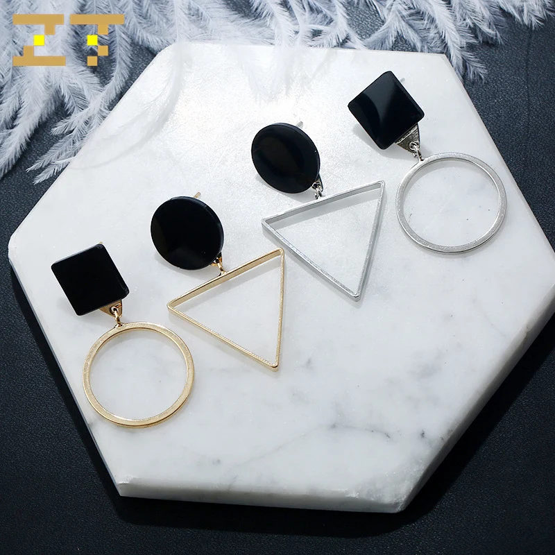 

Hot Sale Simple Statement Asymmetry Geometric Round Triangle Dangle Drop Gold Earrings for Women Fashion Jewelry Gift Brincos