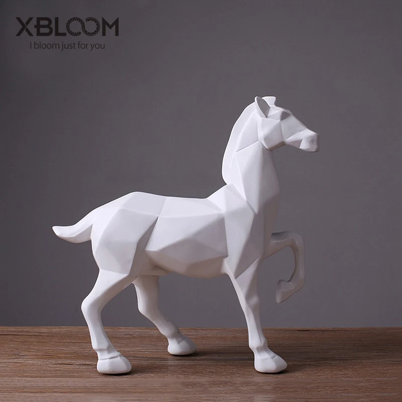 

Geometric faceted white horse statue decor Trojan horse unicorn red deer sticker modern home accessories home wedding vase decor