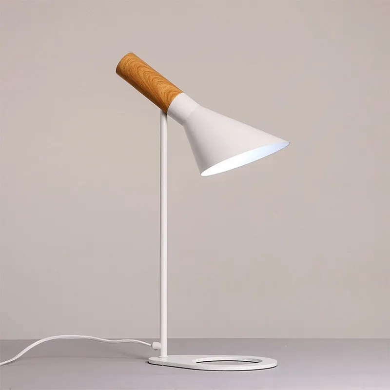 Черный/белый скандинавский художественный креативный Железный Настольный светильник, Регулируемый угол наклона, для спальни, кофейни, дизайнерский светильник