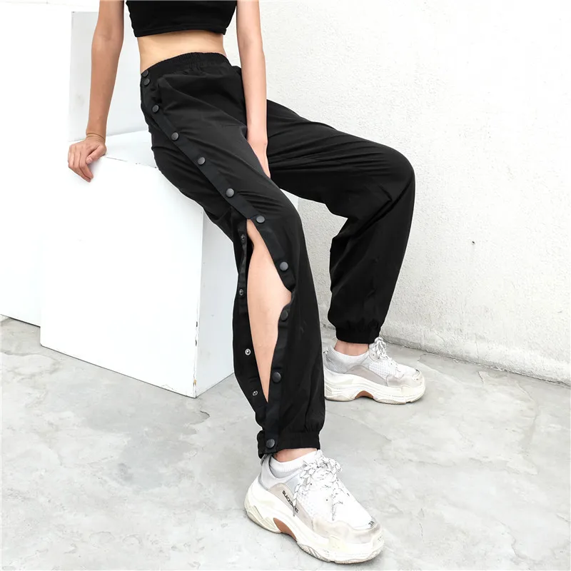 Sweetown/белые брюки размера плюс в стиле панк-рок; уличная одежда; Harajuku Pantalon Femme; черные брюки с боковой пуговицей; женские брюки-карго