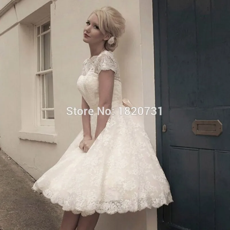Vestidos-de-Novia-Cheap-See-through-Pretty-Appliques-Plus-size-Scoop-Knee-Length-Lace-Short-Wedding