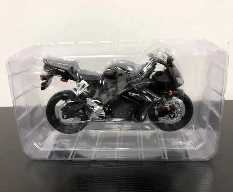 HONDA CBR 1000RR (2)
