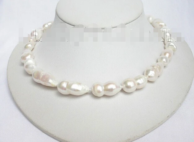 

22mm baroque twins white Freshwater pearls necklace