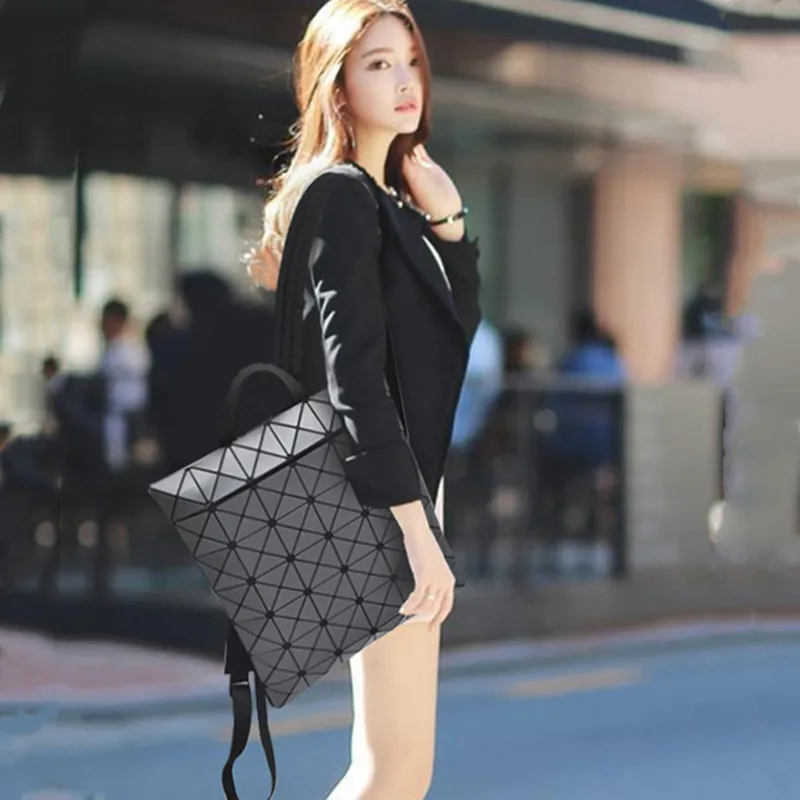 

Free Shipping Ladies Shoulder Bag Magic Color Bag Fashion Trend Frosted Backpack Geometry Square Rhombic Backpack