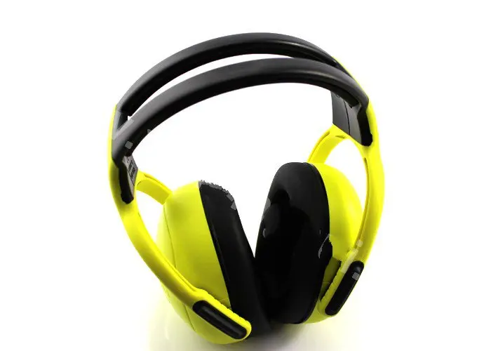 

1,008,310,087,425 ,742,8,437 helmet earmuffs worn
