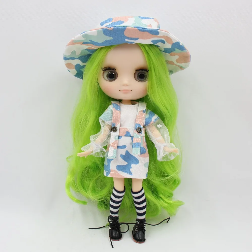 Middie Blythe Macacão camuflado para boneca com roupa íntima, meia e chapéu 1