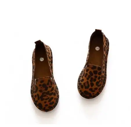 

Spring and Autumn Season 2019 ladies flat shoes Add Leopard color casual flat-bottomed shoes round head loafers