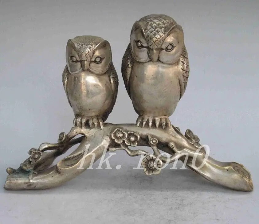

Exquisite Chinese Old White Copper statue carved with one pair of owls sitting on the tree stumps
