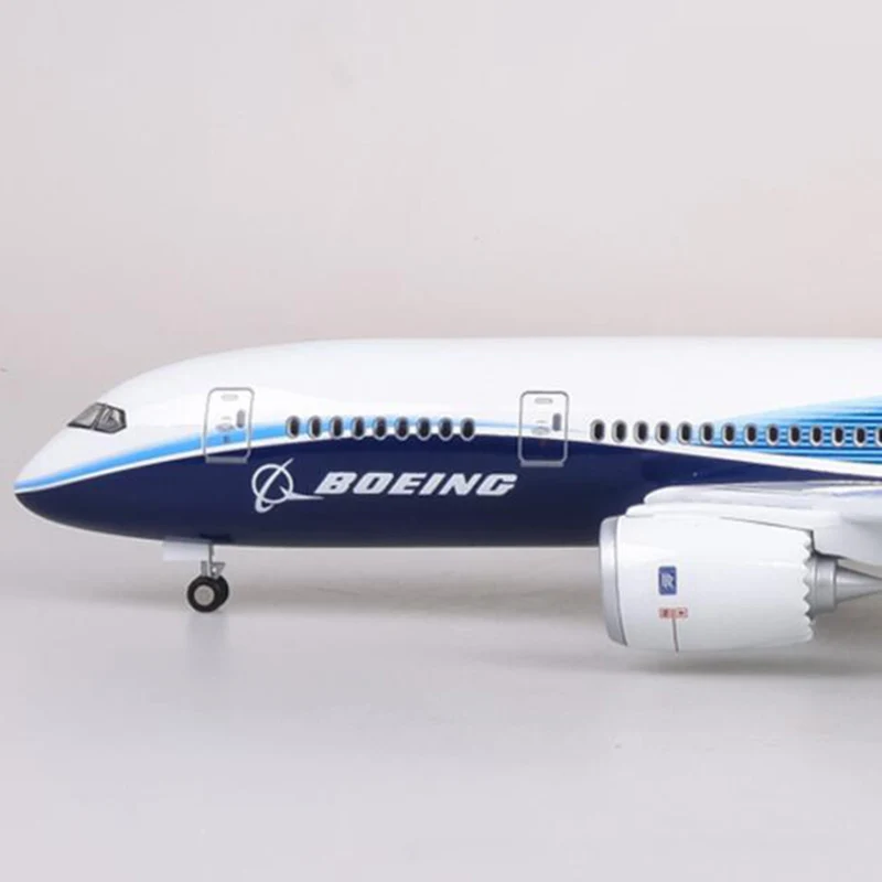 Kopen 47 Cm Vliegtuig Model Speelgoed Boeing B787 Dreamliner Vliegtuigen Model Met Licht En Wielen 1 130 Schaal Diecast Plastic Hars Vliegtuig