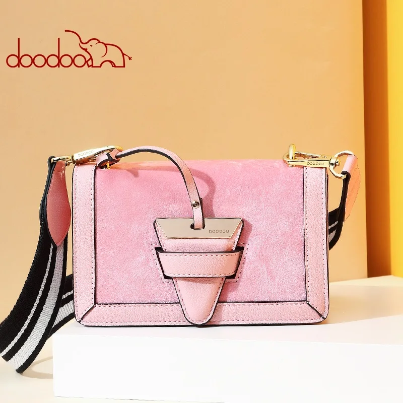 

2018 new hot sell triangle women fashion pu flap bag with 2 straps three light colors D7631