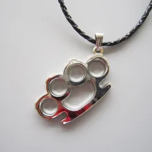 Четыре формы тяжелого металла Шарм Подвеска кожаная ожерелье шеи галстук