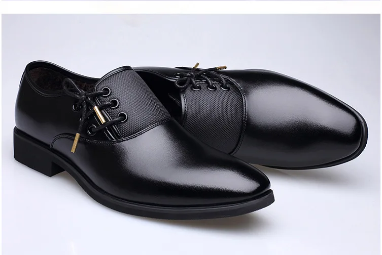 Классические мужские туфли в деловом стиле; Туфли-оксфорды из натуральной кожи; модная обувь на плоской подошве; Sapato; цвет черный, коричневый; обувь с перфорацией типа «броги»; 061