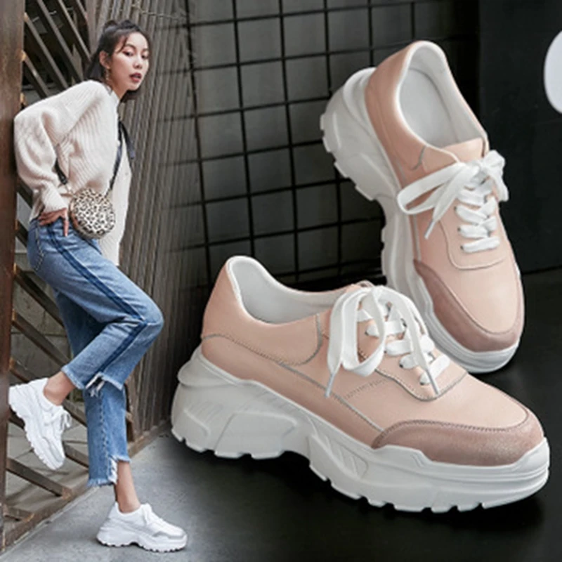 

Spring new 2019 women's shoes four seasons shoes fashion thick bottom wild casual high-end women's shoes.