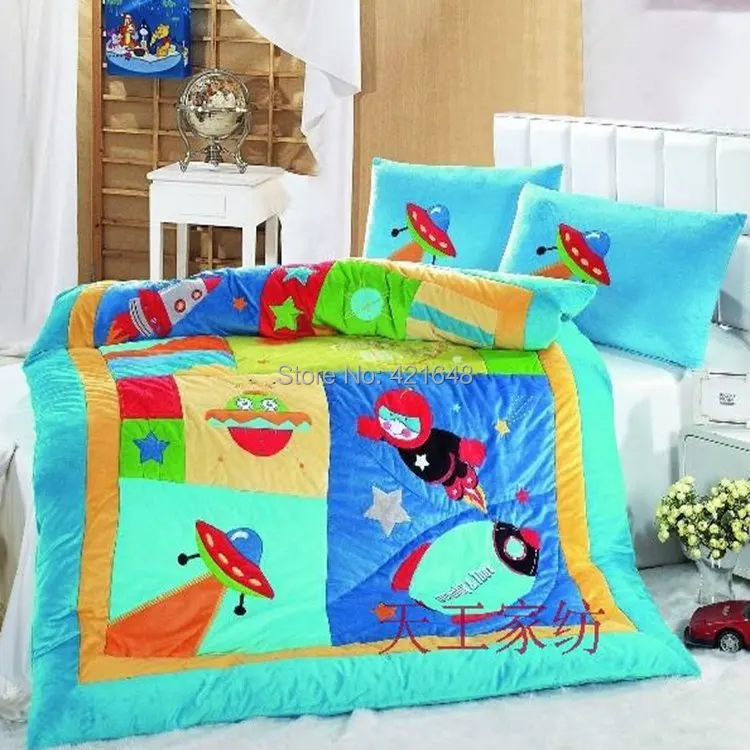 

Free shipping rocket space kids 2pcs bedding applique embroidery astronaut from Moon UFO 1 comforter cover and 1 pillowcase