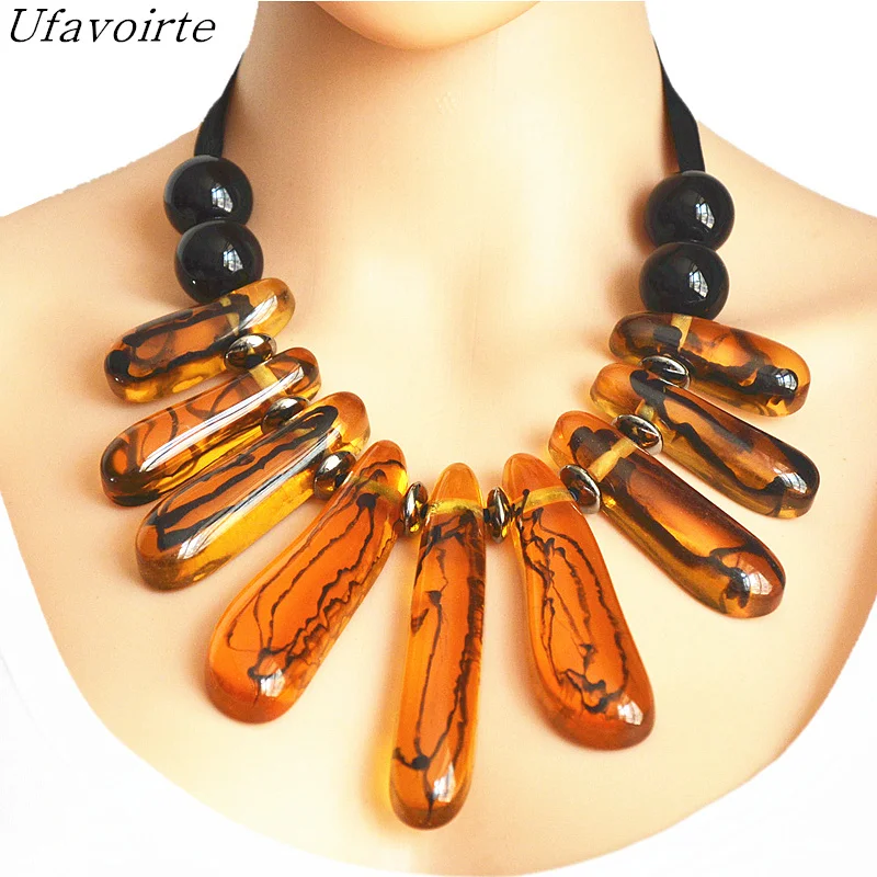 

Ufavoirte Exaggeration Choker Necklace Chain Handwoven Necklace Big Rope Chain Resin Necklace Fashion Jewelry Women Necklace