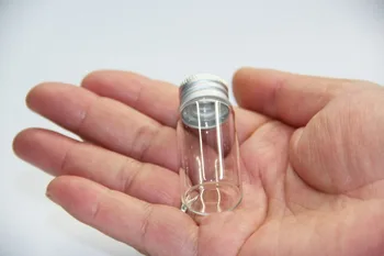 

100pcs 22*50mm 10ml Glass Bottles Containers Cute Bottles Screw Aluminum Caps Pill Food Candy Bottle Jars Pendants Wedding Decor