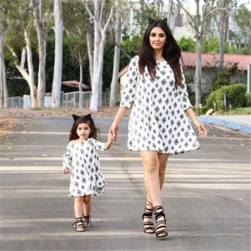

Family Matching Clothes Christmas Mother Daughter Dress 2018 Xmas New Bebes Half Sleeve Dress Mom Kids Vestidos Family Costumes