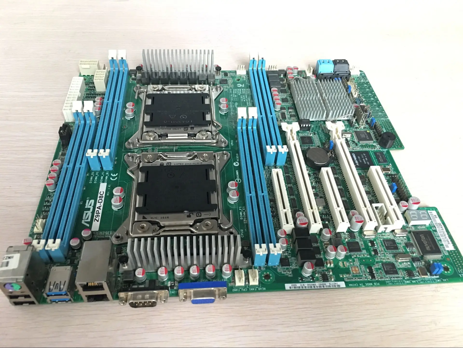 Z9PA-D8C 2011 E5-2600 | Мобильные телефоны и аксессуары