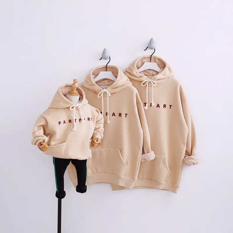 

Family Matcthing Sweaters Like Father Like Son Shirts Winter Add Fur Sweatshirts for Boys Girls Mommy and Me Son Clothes Outfits