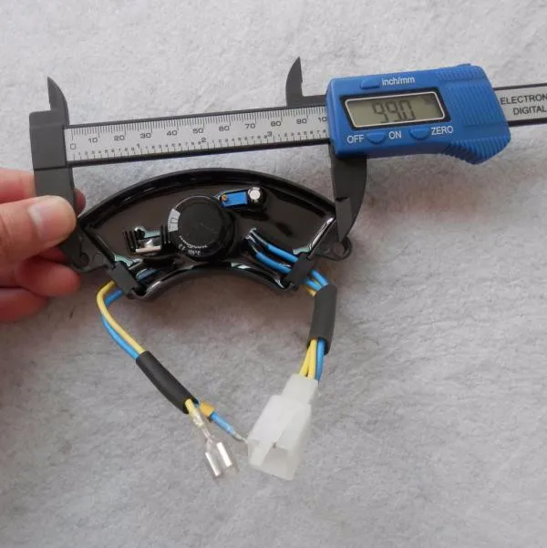 AVR 3KW HONDA GX160-200 6