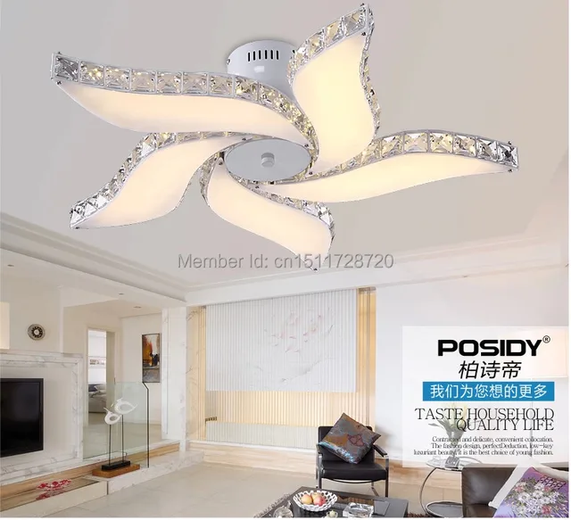 A popular design style that many people have been using these days ... Simples décor Lustres