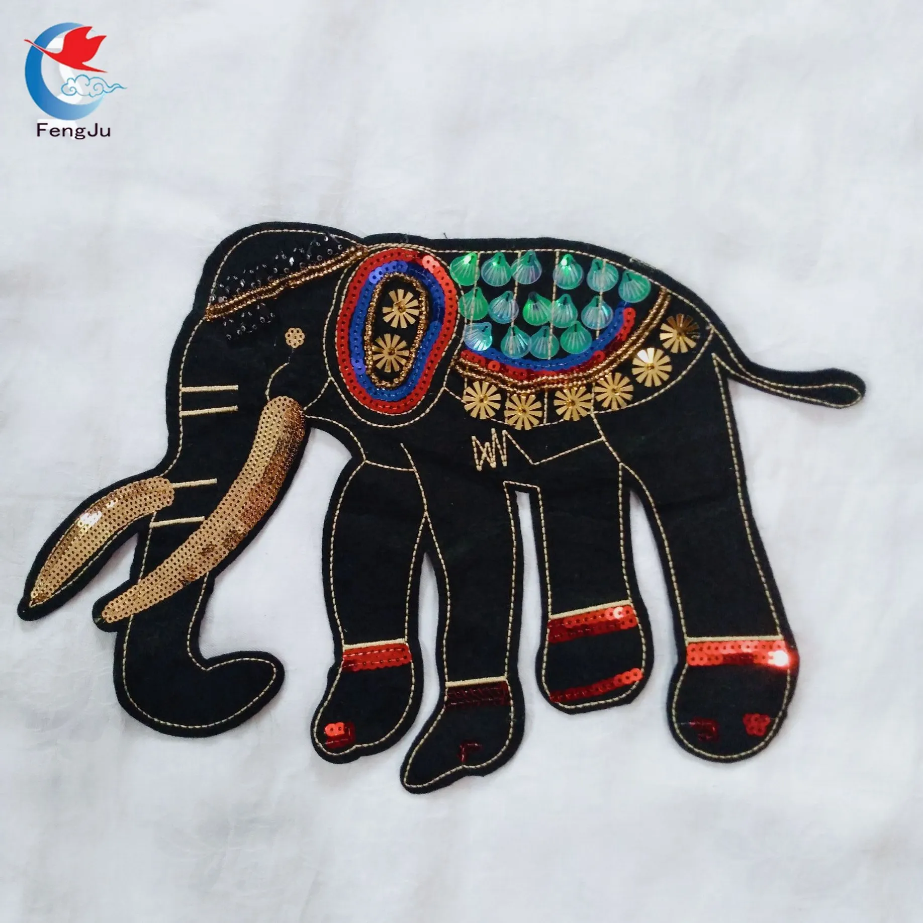 

elephant patches Applique Clothing Embroidery Iron on/sew on Patches Fabric Sticker Sewing Repair Embroidered Patch DIY 1pc