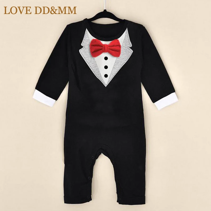 LOVE DD& MM; комбинезоны для новорожденных; одежда для маленьких мальчиков с галстуком-бабочкой; цельнокроеный Комбинезон для маленьких джентльменов