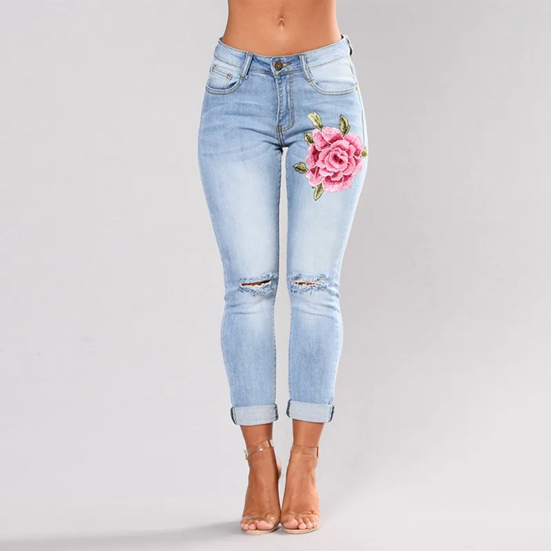 

Rose Flower Embroidery Ripped Jeans for Woman Mid Waist Jeans Mujer Blue Pantalon Taille Haute Femme Pencil Trousers Jeans LC312
