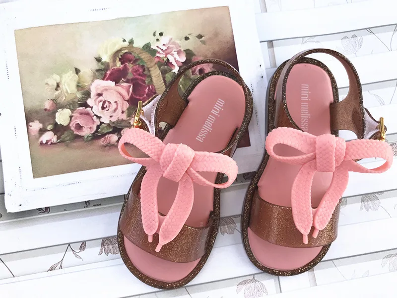 Mini Melissa/Новинка года; оригинальные летние прозрачные сандалии для девочек; детская прозрачная обувь с бантом; симпатичная обувь с принцессой; дышащая