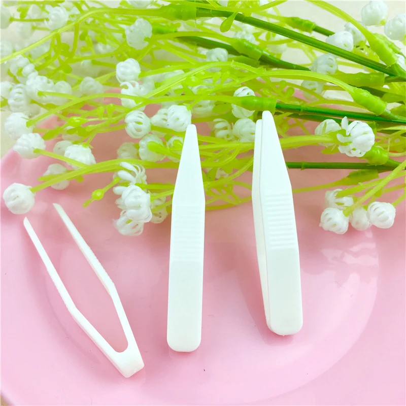 

2 Pcs Plastic Eyebrow Tweezer Hair Beauty Puller Eye Brow Clips Makeup Tool