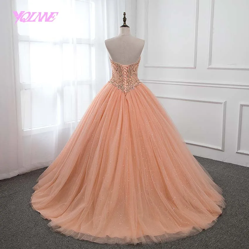 YQLNNE коралловый шар платье бальное платье без бретелек Quinceanera кристаллами Vestidos De 15 Anos; сезон лето платье с фатиновой юбкой, платье с кружевами с открытой спиной сладкий 16 платье