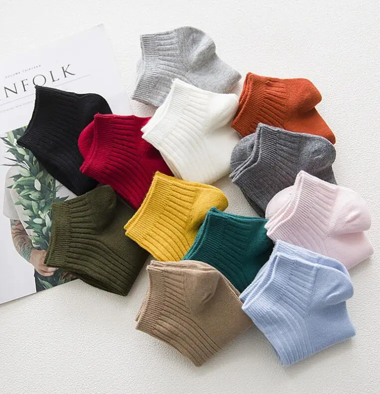 

2018 new summer autumn pure color boat socks Multi-color comfortable cotton socks Cute Sock