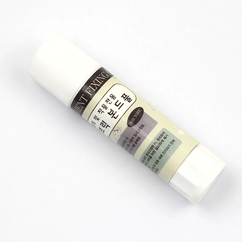 

Korean cloth glue stick lipstick glue temporary fixing water-soluble quilting sewing cloth diy solid glue stick