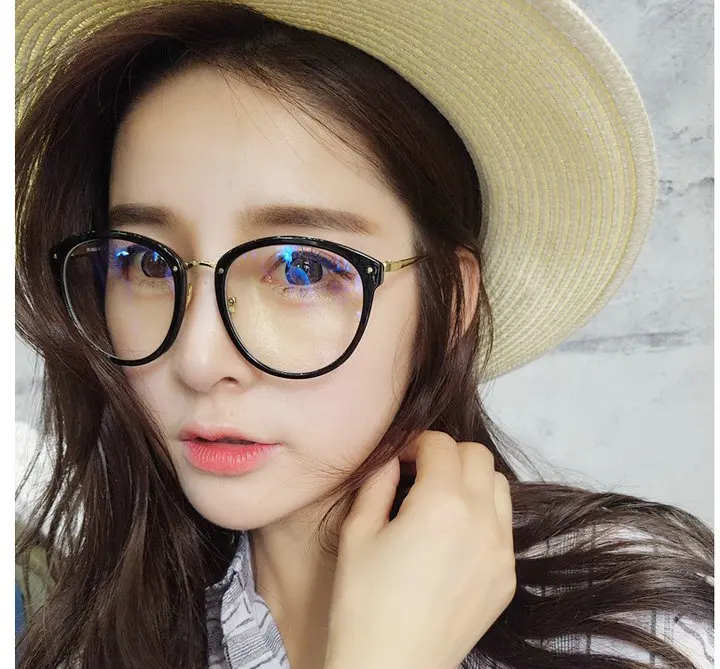 Fashionable Spectacle Frames Fashionable Spectacle Frames