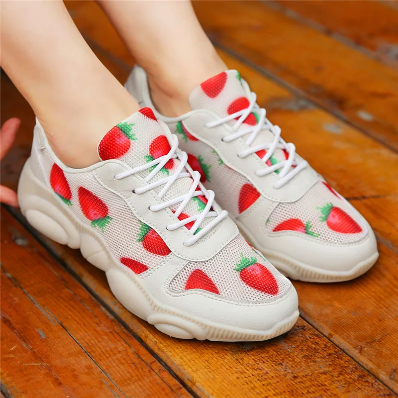 Comfortable inner ladies casual shoes 360 degree breathable wicking sports shoes women's vulcanized shoes beautiful and generous