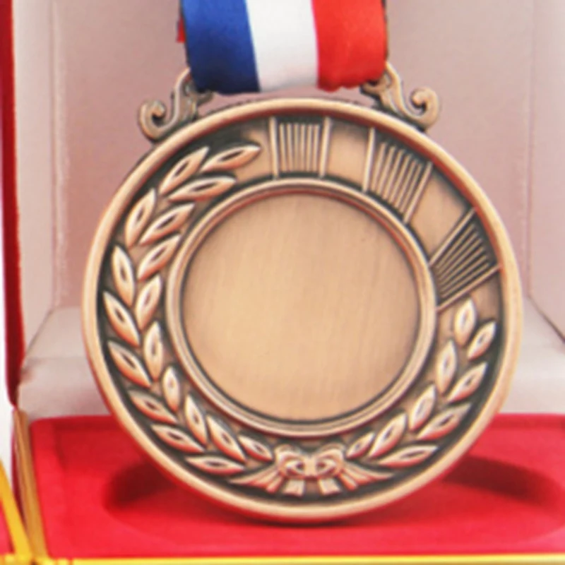 Персонализированная пустая медаль, металлическая медаль спортивного клуба, металлическая сувенирная медаль на заказ, может напечатать текст логотип медаль, без платы за пресс-форму - Цвет: Bronze color no BOX