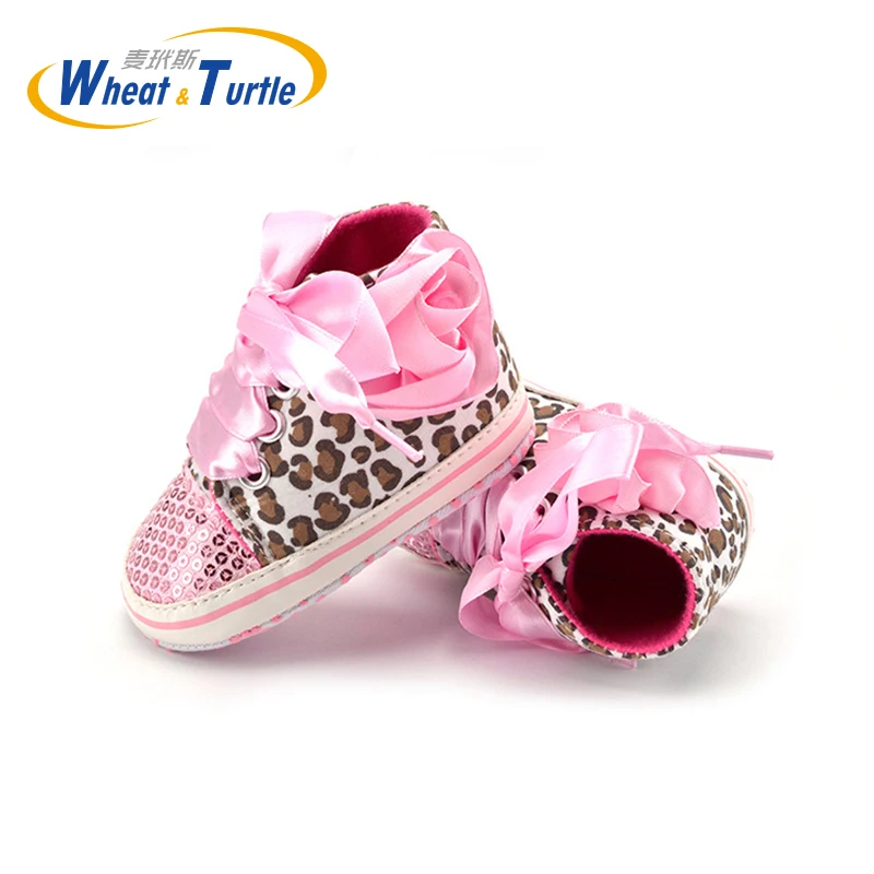 Классический Повседневное детская обувь для новорожденных в горошек для маленьких девочек осенние на шнуровке первые ходоки кроссовки